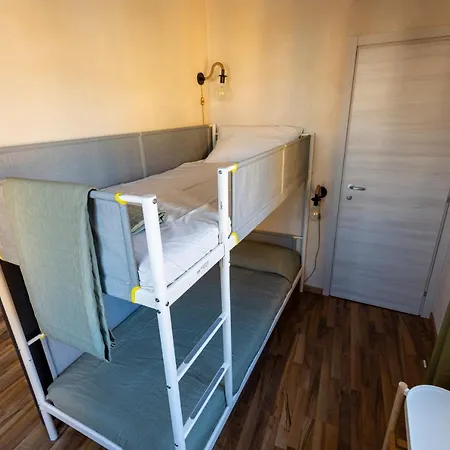 Popolare بيت ضيافة آتْشّي كاستيلّو